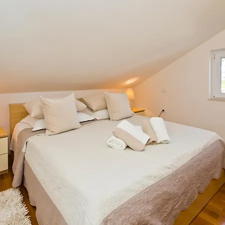 Apartment Luce Hvar Town Esterno foto