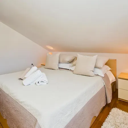 Apartment Luce Hvar Town Esterno foto
